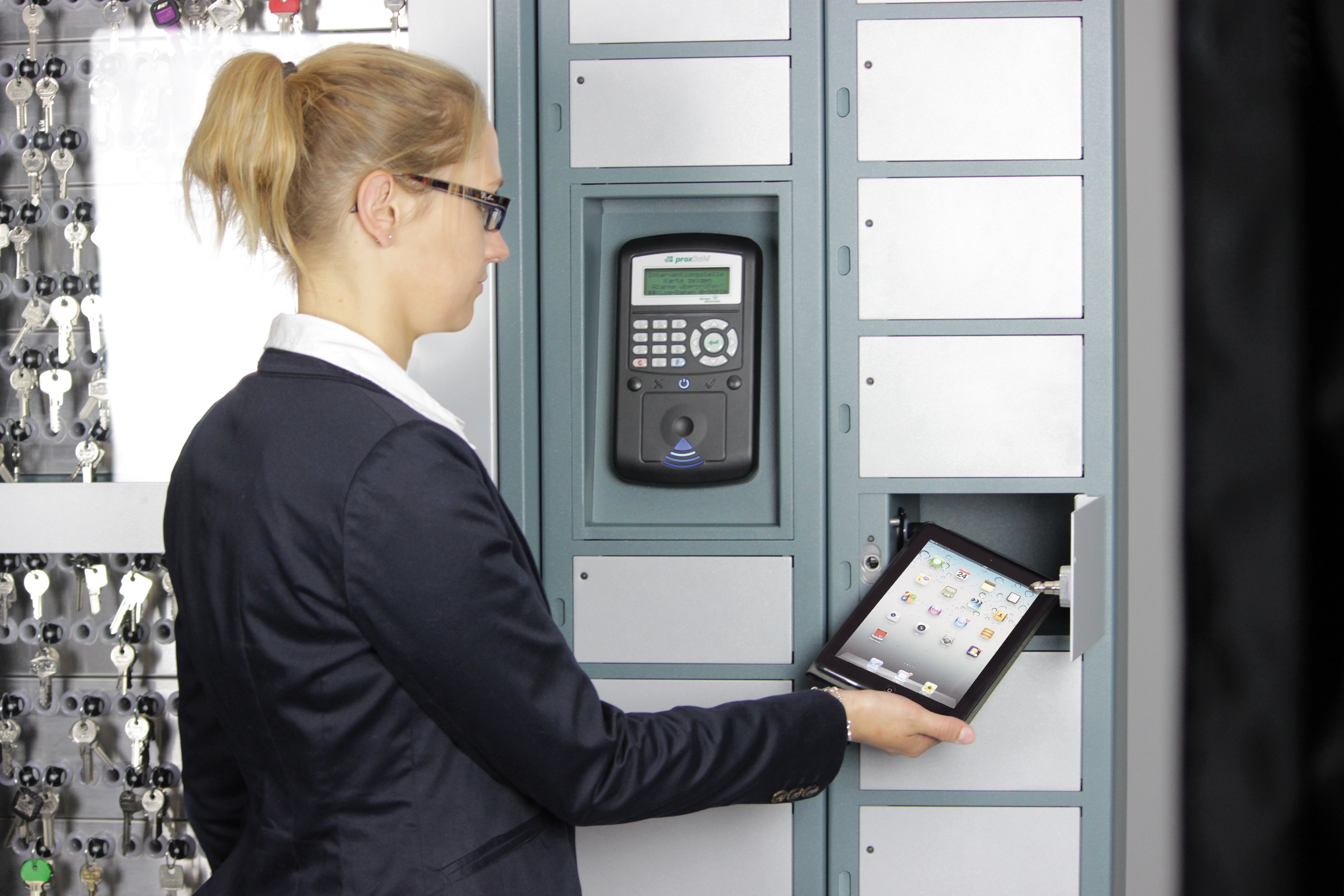 locker_pic_application